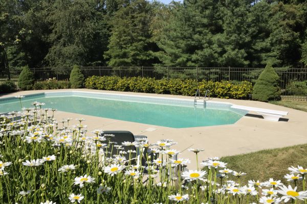 Cost of Pool Deck Leveling in Sun City Center